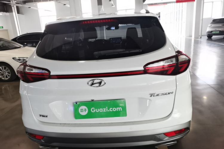 Used Hyundai Tucson 2020 280TGDi Two-Wheel-Drive GLS Smart Connectivity Version China VI Standard Rear
