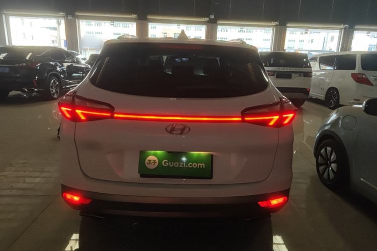 Used Hyundai Tucson 2020 280TGDi Two-Wheel-Drive GLS Smart Connectivity Version China VI Standard Rear
