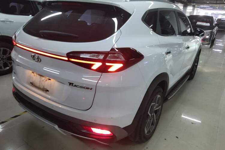 Used Hyundai Tucson 2020 280TGDi Two-Wheel-Drive GLS Smart Connectivity Version China VI Standard Rear Right 45 Deg