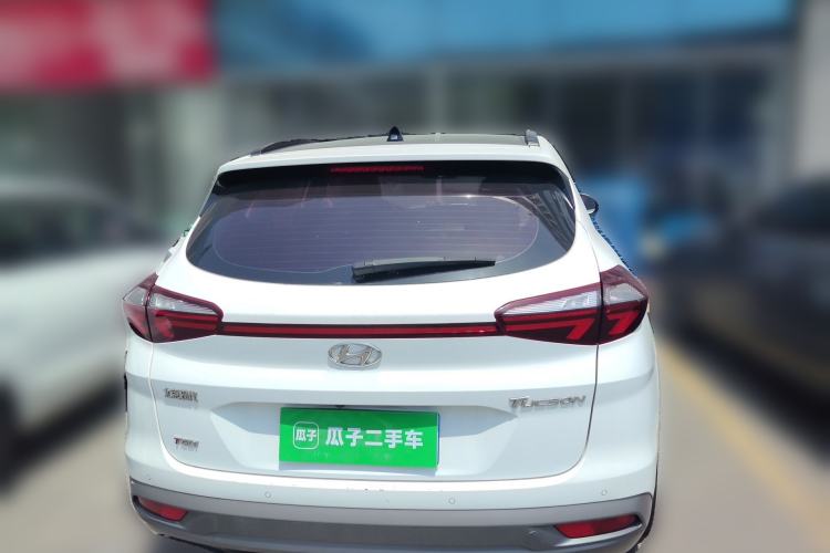 Used Hyundai Tucson 2020 280TGDi Two-Wheel-Drive GLS Fashion Edition China VI Standard Rear