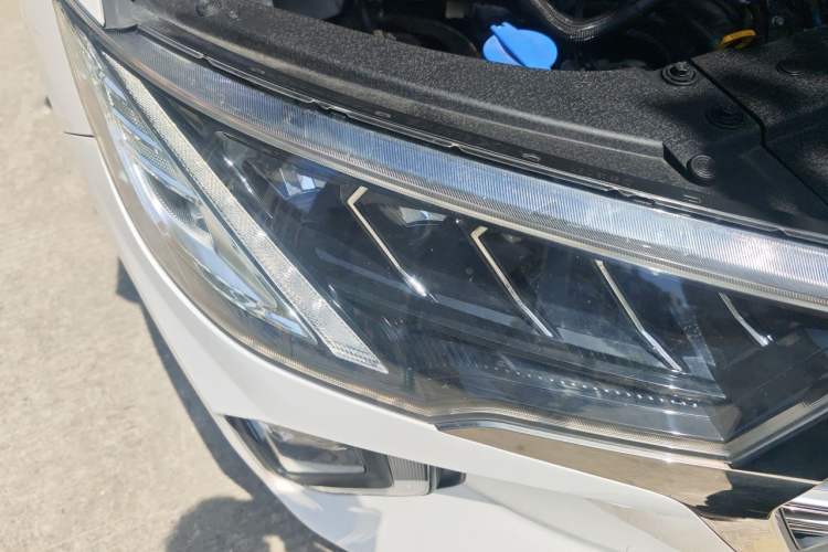 Used Hyundai Tucson 2020 280TGDi Two-Wheel-Drive GLS Fashion Edition China VI Standard Right Front Headlight