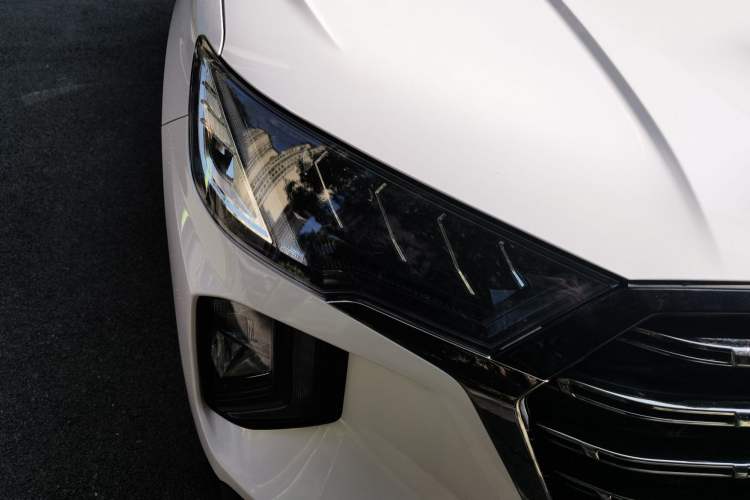 Used Hyundai Tucson 2020 280TGDi Two-Wheel-Drive GL Comfort Edition China VI Standard Right Front Headlight