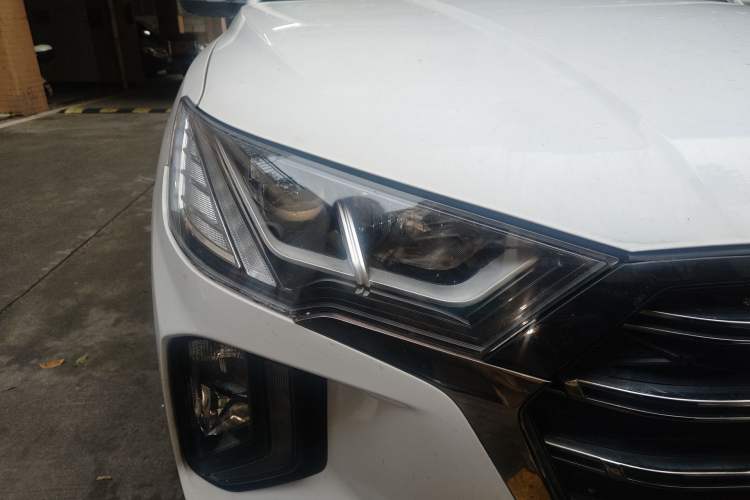 Used Hyundai Tucson 2020 280TGDi Two-Wheel-Drive GLS Smart Connectivity Version China VI Standard Right Front Headlight