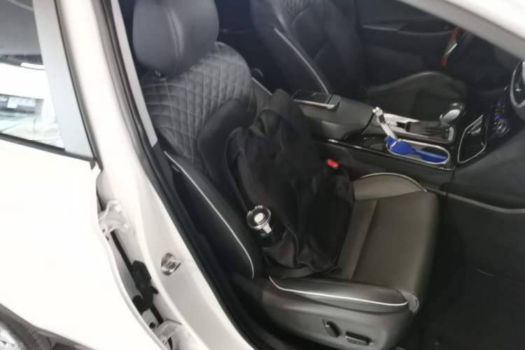 Used Hyundai Tucson 2020 280TGDi Two-Wheel-Drive GLS Smart Connectivity Version China VI Standard Right Front Seat