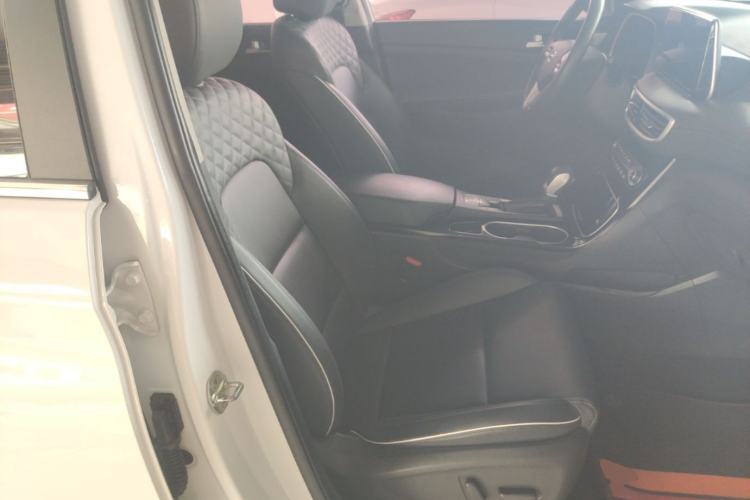 Used Hyundai Tucson 2020 280TGDi Two-Wheel-Drive GLS Smart Connectivity Version China VI Standard Right Front Seat