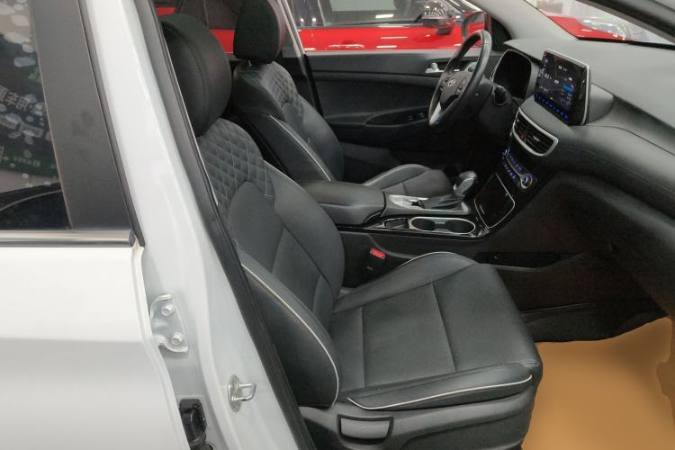 Used Hyundai Tucson 2020 280TGDi Two-Wheel-Drive GLS Fashion Edition China VI Standard Right Front Seat