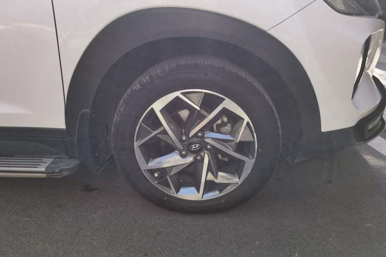 Used Hyundai Tucson 2020 280TGDi Two-Wheel-Drive GL Comfort Edition China VI Standard Right Front Wheel Hub