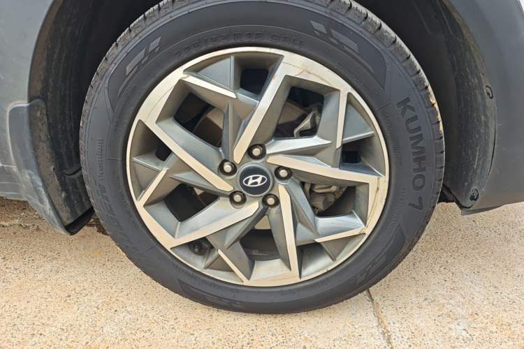 Used Hyundai Tucson 2020 280TGDi Two-Wheel-Drive GLS Smart Connectivity Version China VI Standard Right Front Wheel Hub