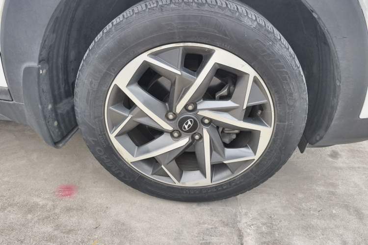 Used Hyundai Tucson 2020 280TGDi Two-Wheel-Drive GLS Smart Connectivity Version China VI Standard Right Front Wheel Hub