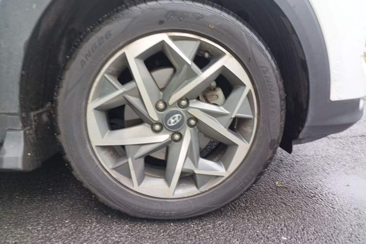 Used Hyundai Tucson 2020 280TGDi Two-Wheel-Drive GLS Fashion Edition China VI Standard Right Front Wheel Hub