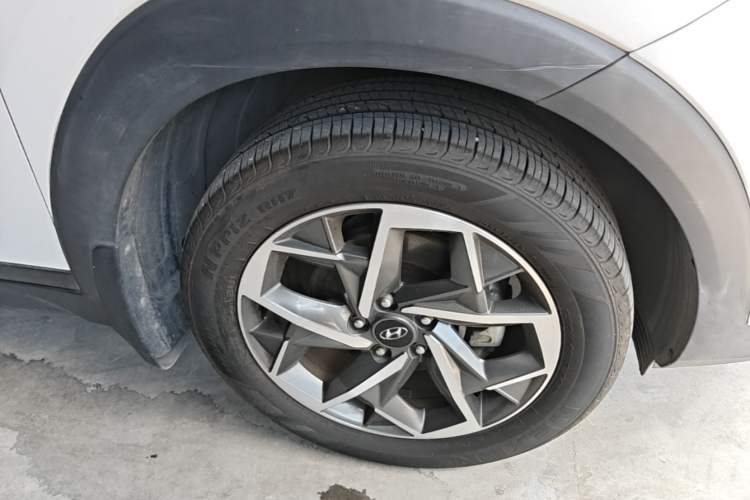 Used Hyundai Tucson 2020 280 TGDi Two-Wheel-Drive DLX Smart Enjoyment Version China VI Standard Right Front Wheel Hub