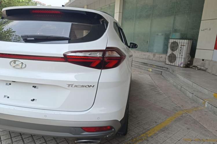 Used Hyundai Tucson 2020 280TGDi Two-Wheel-Drive GLS Fashion Edition China VI Standard Right Rear Taillight
