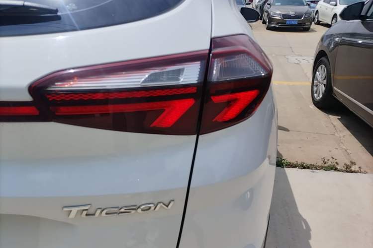 Used Hyundai Tucson 2020 280TGDi Two-Wheel-Drive GLS Fashion Edition China VI Standard Right Rear Taillight