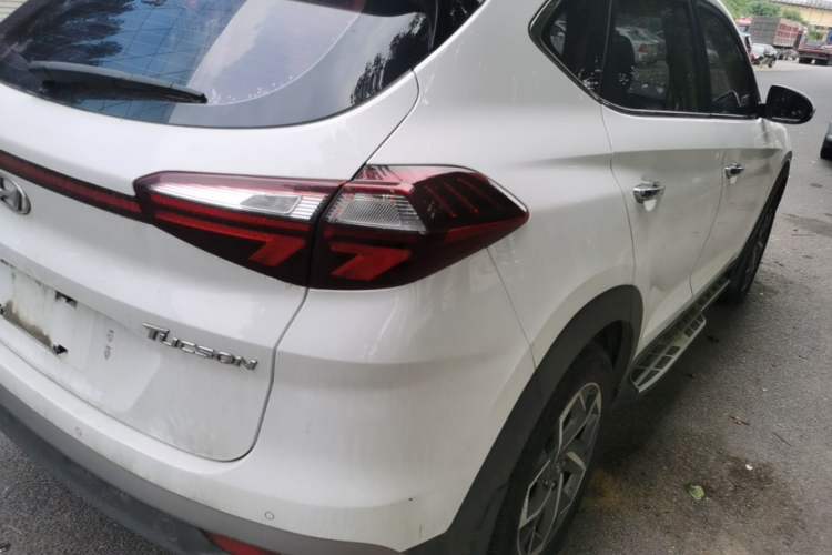 Used Hyundai Tucson 2020 280TGDi Two-Wheel-Drive GLS Fashion Edition China VI Standard Right Rear Taillight