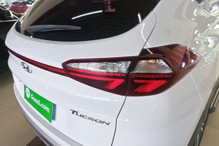 Used Hyundai Tucson 2020 280TGDi Two-Wheel-Drive GLS Fashion Edition China VI Standard Right Rear Taillight