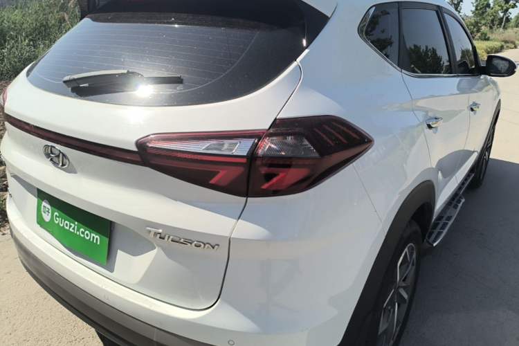 Used Hyundai Tucson 2020 280TGDi Two-Wheel-Drive GLS Fashion Edition China VI Standard Right Rear Taillight