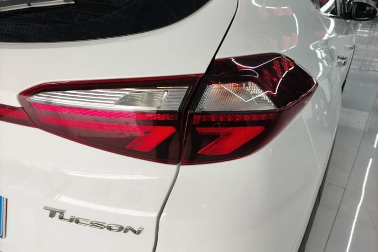 Used Hyundai Tucson 2020 280TGDi Two-Wheel-Drive GLS Fashion Edition China VI Standard Right Rear Taillight