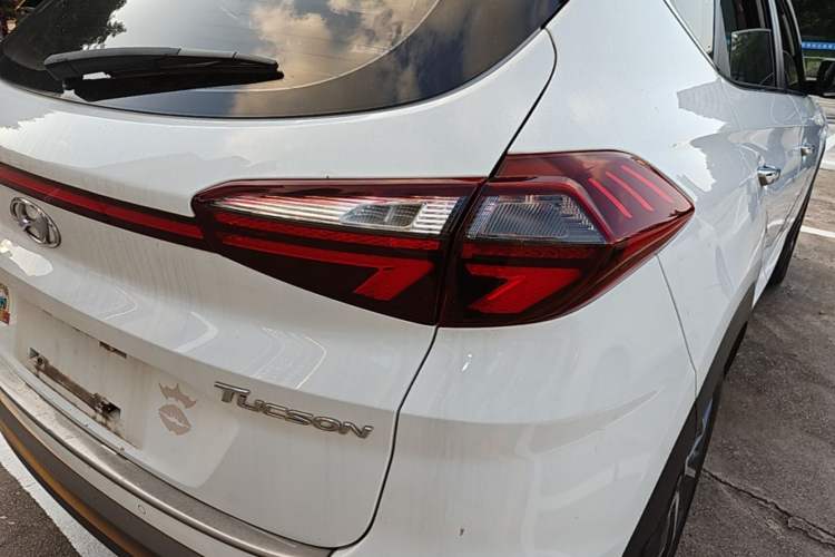 Used Hyundai Tucson 2020 280 TGDi Two-Wheel-Drive DLX Smart Enjoyment Version China VI Standard Right Rear Taillight