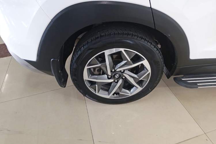Used Hyundai Tucson 2020 280TGDi Two-Wheel-Drive GLS Fashion Edition China VI Standard Right Rear Wheel Hub