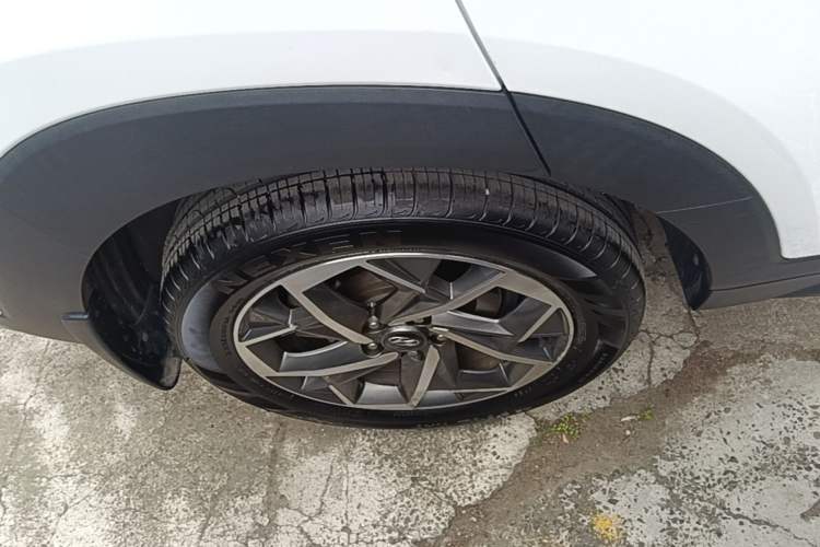Used Hyundai Tucson 2020 280TGDi Two-Wheel-Drive GLS Smart Connectivity Version China VI Standard Right Rear Wheel Hub
