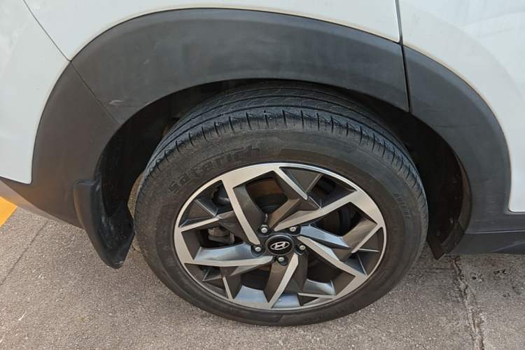 Used Hyundai Tucson 2020 280 TGDi Two-Wheel-Drive DLX Smart Enjoyment Version China VI Standard Right Rear Wheel Hub