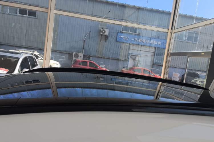 Used Hyundai Tucson 2020 280TGDi Two-Wheel-Drive GLS Fashion Edition China VI Standard Roof