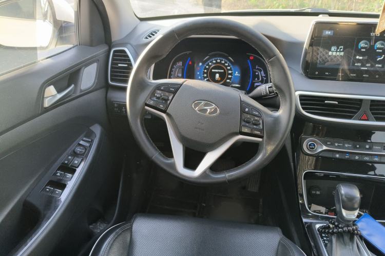 Used Hyundai Tucson 2020 280TGDi Two-Wheel-Drive GLS Fashion Edition China VI Standard Steering Wheel