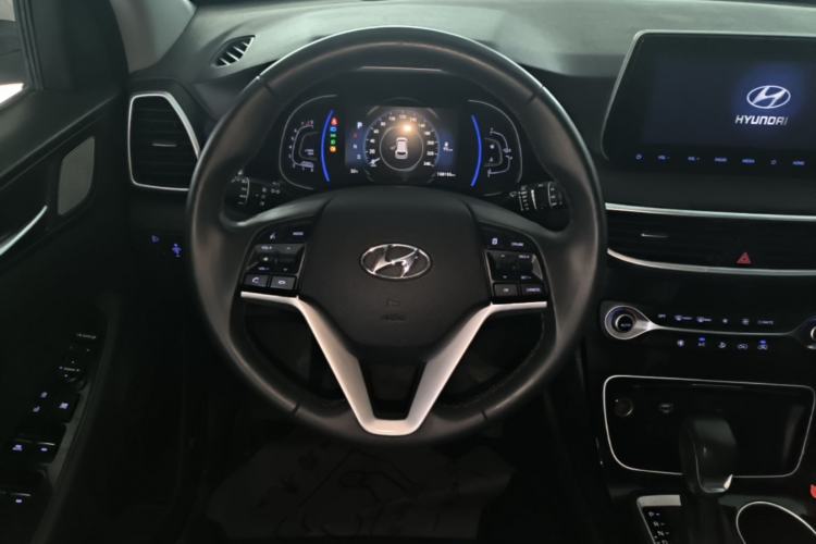 Used Hyundai Tucson 2020 280TGDi Two-Wheel-Drive GLS Fashion Edition China VI Standard Steering Wheel