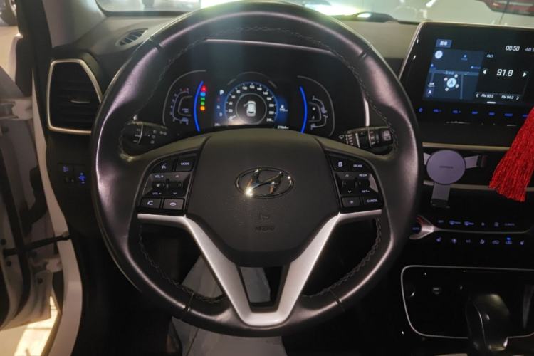 Used Hyundai Tucson 2020 280TGDi Two-Wheel-Drive GLS Smart Connectivity Version China VI Standard Steering Wheel