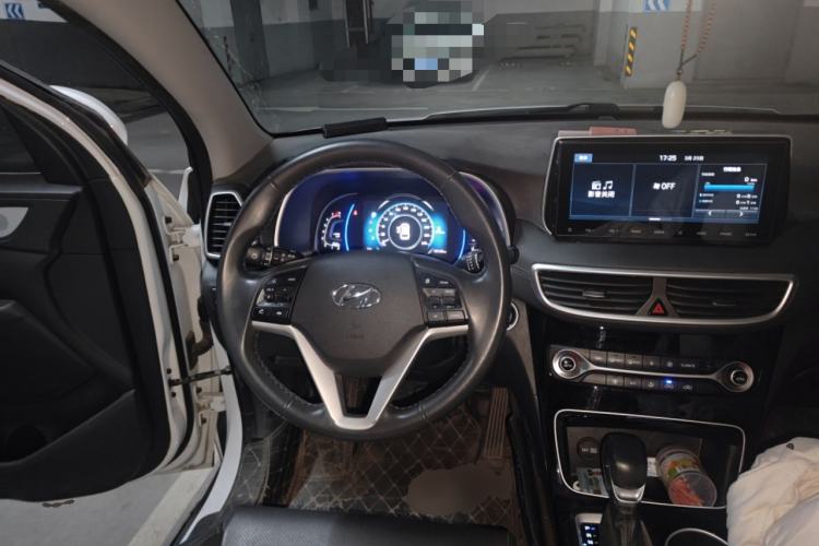 Used Hyundai Tucson 2020 280TGDi Two-Wheel-Drive GLS Fashion Edition China VI Standard Steering Wheel
