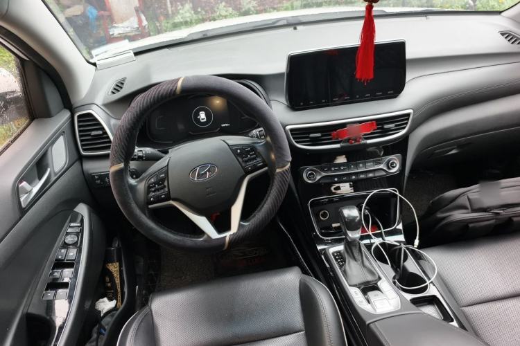 Used Hyundai Tucson 2020 280TGDi Dual-Clutch Two-Wheel Drive Fashion Edition China V Standard Steering Wheel