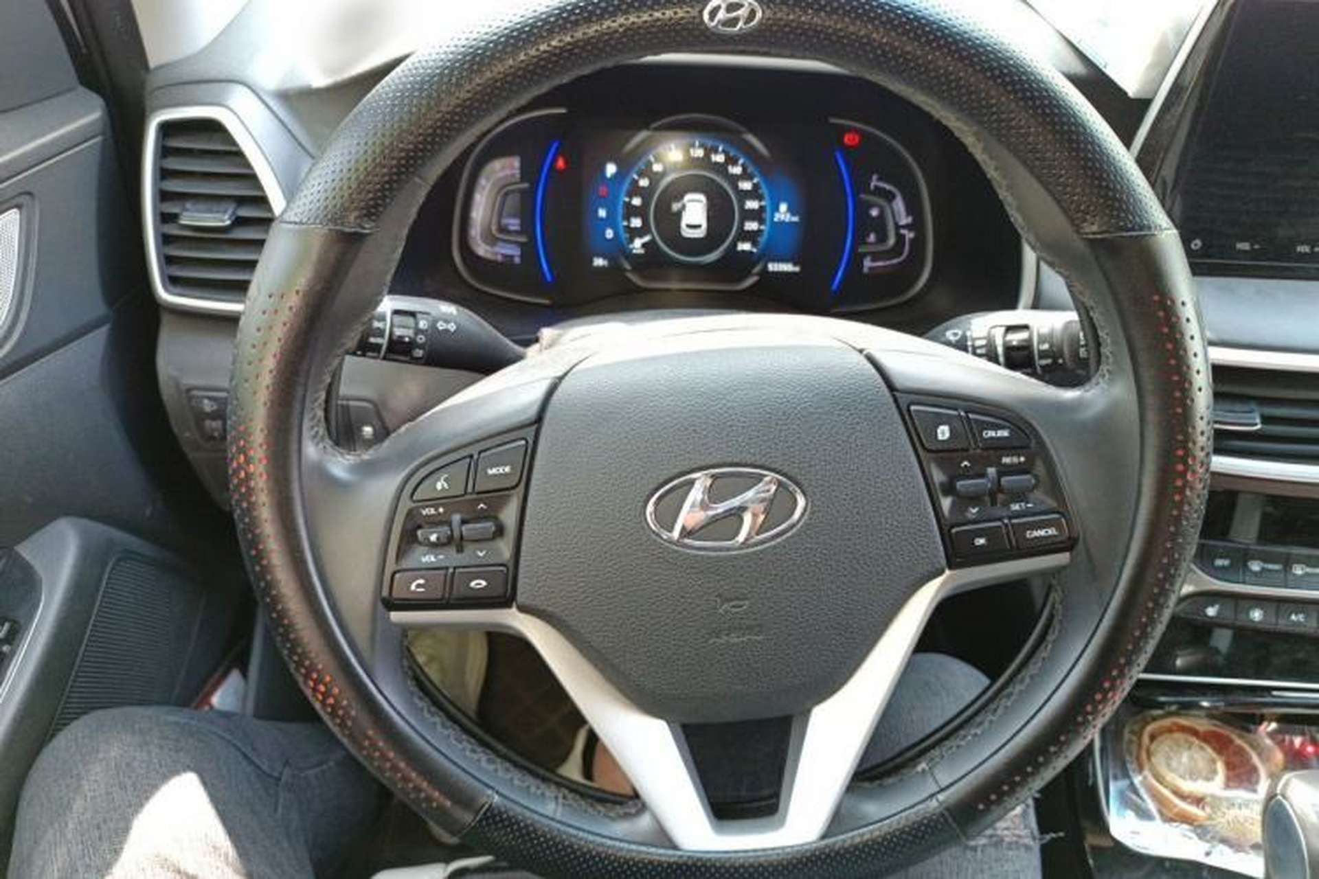 Used Hyundai Tucson 2020 280TGDi Two-Wheel-Drive GLS Smart Connectivity Version China VI Standard Steering Wheel