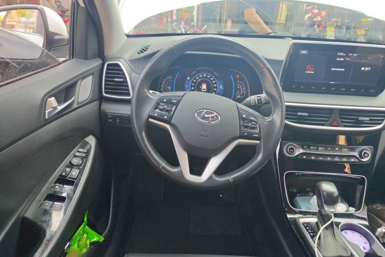 Used Hyundai Tucson 2020 280TGDi Two-Wheel-Drive GLS Smart Connectivity Version China VI Standard Steering Wheel