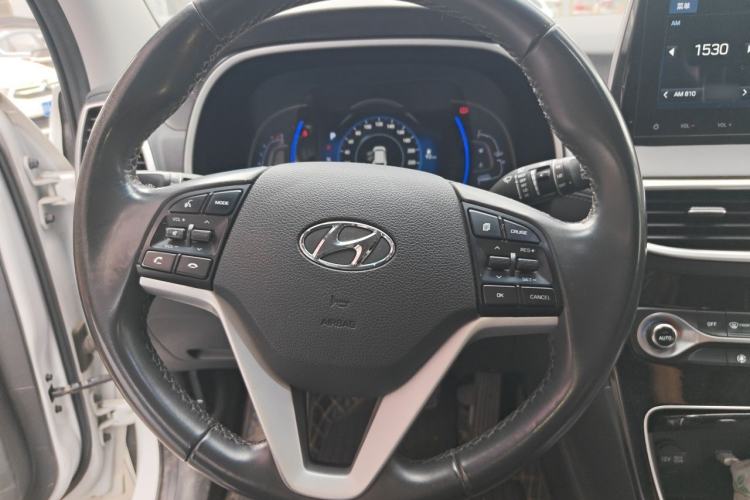 Used Hyundai Tucson 2020 280TGDi Two-Wheel-Drive GLS Fashion Edition China VI Standard Steering Wheel