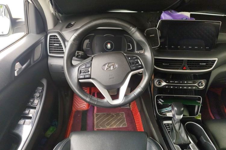 Used Hyundai Tucson 2020 280TGDi Two-Wheel-Drive GLS Smart Connectivity Version China VI Standard Steering Wheel