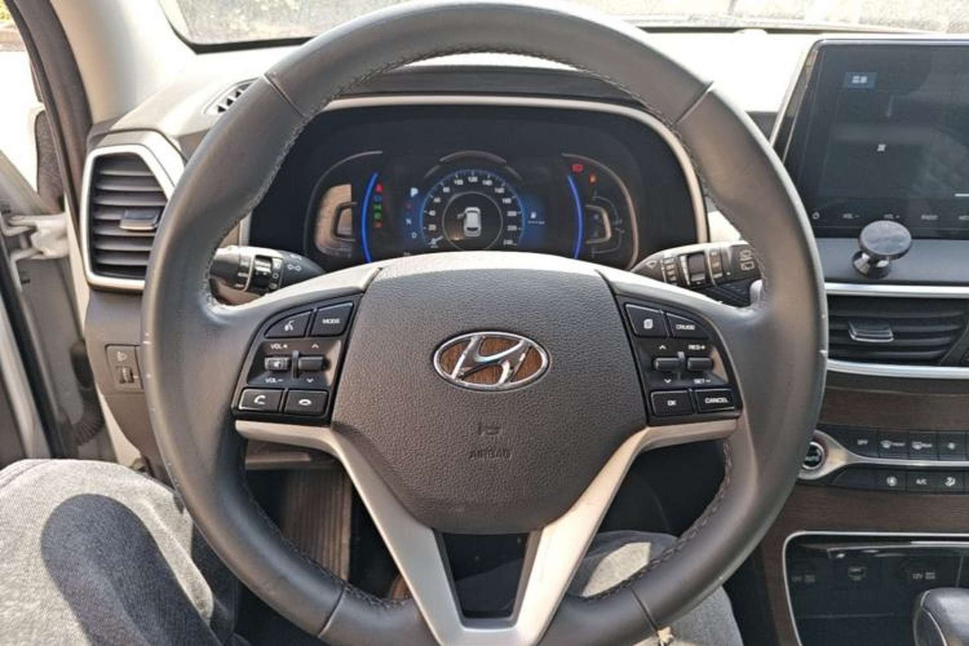 Used Hyundai Tucson 2020 280TGDi Two-Wheel-Drive GLS Fashion Edition China VI Standard Steering Wheel