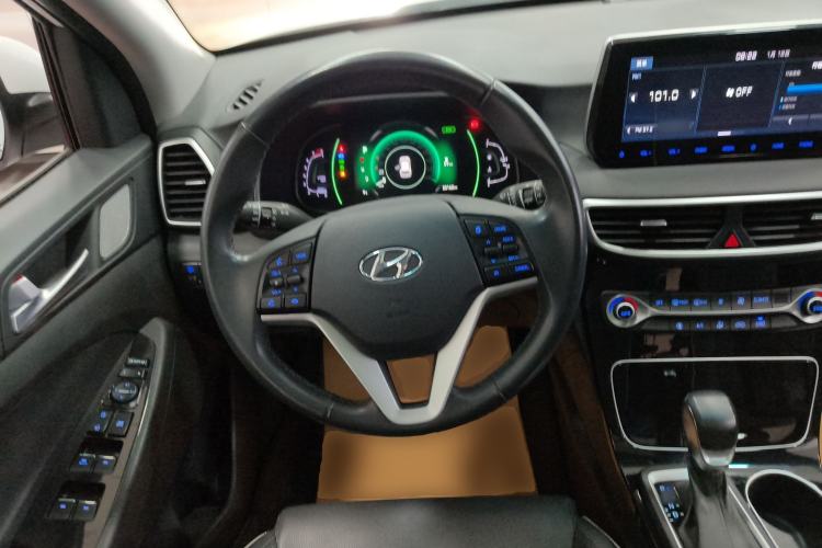 Used Hyundai Tucson 2020 280TGDi Two-Wheel-Drive GLS Fashion Edition China VI Standard Steering Wheel
