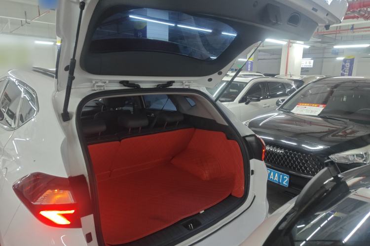 Used Hyundai Tucson 2020 280TGDi Two-Wheel-Drive GLS Fashion Edition China VI Standard Trunk