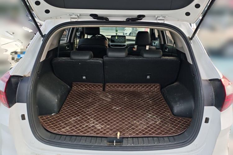 Used Hyundai Tucson 2020 280TGDi Two-Wheel-Drive GLS Fashion Edition China VI Standard Trunk