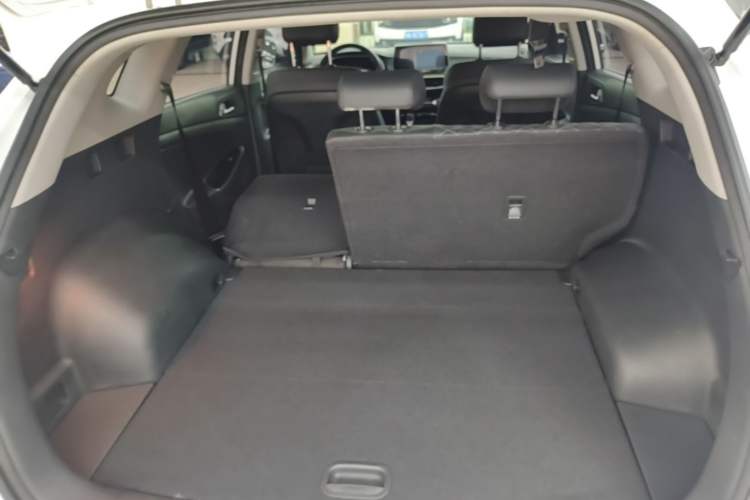 Used Hyundai Tucson 2020 280TGDi Two-Wheel-Drive GLS Smart Connectivity Version China VI Standard Trunk