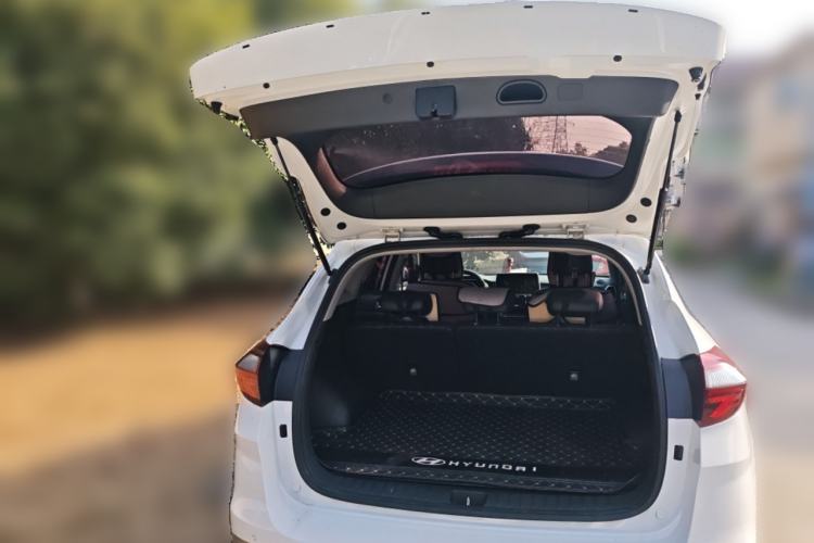 Used Hyundai Tucson 2020 280TGDi Two-Wheel-Drive GLS Smart Connectivity Version China VI Standard Trunk