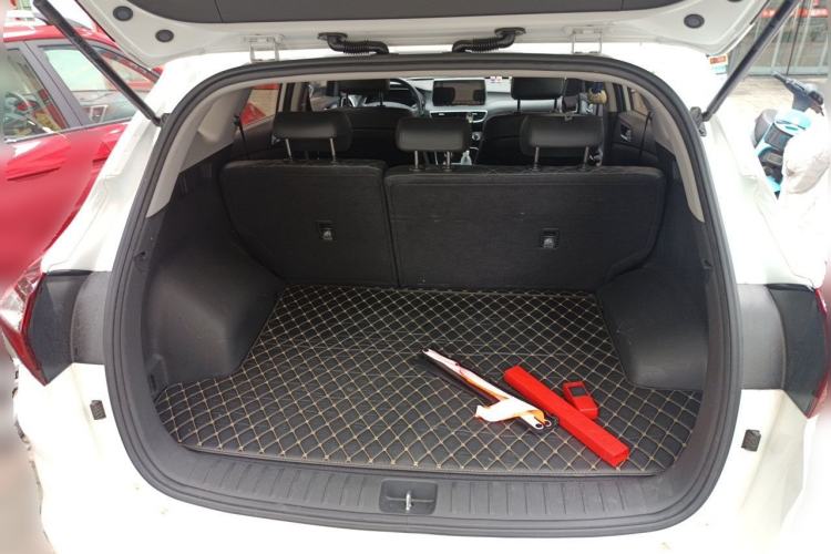 Used Hyundai Tucson 2020 280TGDi Two-Wheel-Drive GLS Fashion Edition China VI Standard Trunk