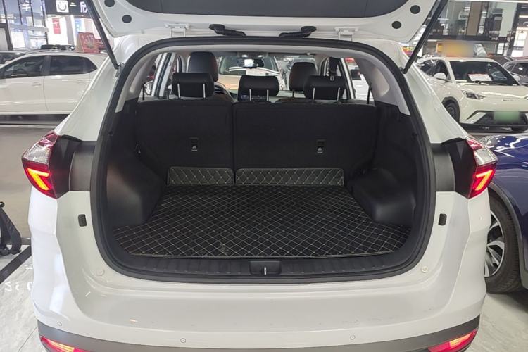 Used Hyundai Tucson 2020 280TGDi Two-Wheel-Drive GLS Smart Connectivity Version China VI Standard Trunk
