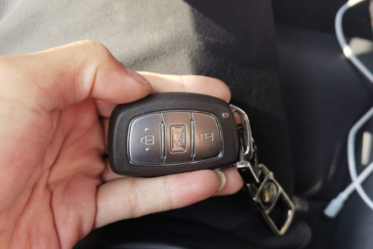 Used Hyundai Tucson 2020 280TGDi Two-Wheel-Drive GL Comfort Edition China VI Standard Vehicle Key