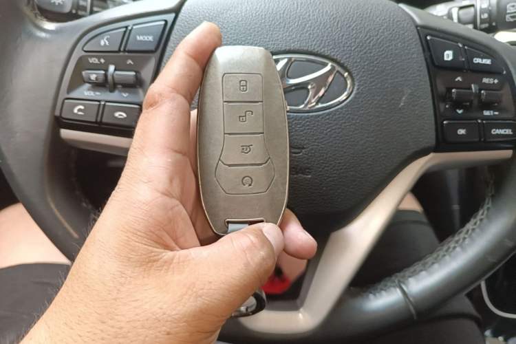 Used Hyundai Tucson 2020 280TGDi Two-Wheel-Drive GLS Fashion Edition China VI Standard Vehicle Key