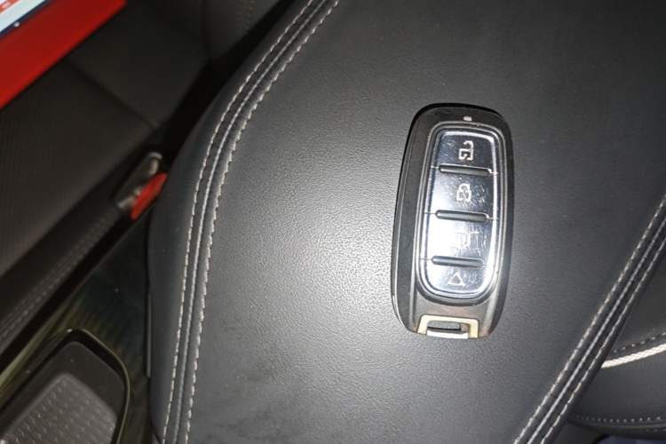 Used Hyundai Tucson 2020 280TGDi Two-Wheel-Drive GLS Fashion Edition China VI Standard Vehicle Key