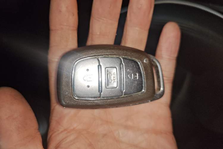 Used Hyundai Tucson 2020 280TGDi Two-Wheel-Drive GLS Smart Connectivity Version China VI Standard Vehicle Key
