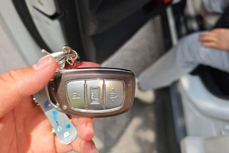 Used Hyundai Tucson 2020 280TGDi Two-Wheel-Drive GLS Fashion Edition China VI Standard Vehicle Key