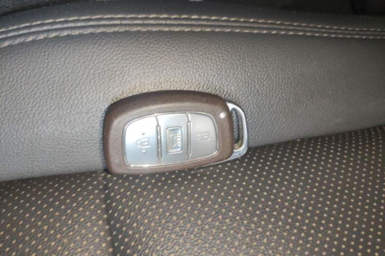 Used Hyundai Tucson 2020 280TGDi Two-Wheel-Drive GLS Smart Connectivity Version China VI Standard Vehicle Key