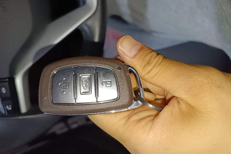 Used Hyundai Tucson 2020 280TGDi Two-Wheel-Drive GLS Fashion Edition China VI Standard Vehicle Key
